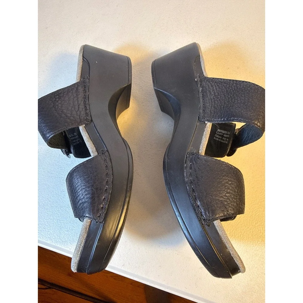 Dansko Womens Black Pebbled Leather Double Strap Buckle Platform Wedge Sandals